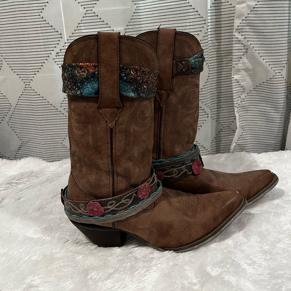 Crush by Durango Women's Accessorized Western cowboy Boot Size 10